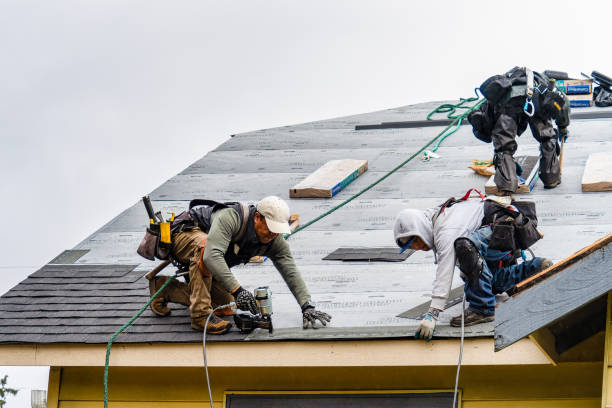 Professional Gutter Installation technician working in Stratford, CT